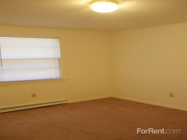 Orchard Acres Apartments - Photo 2 of 23