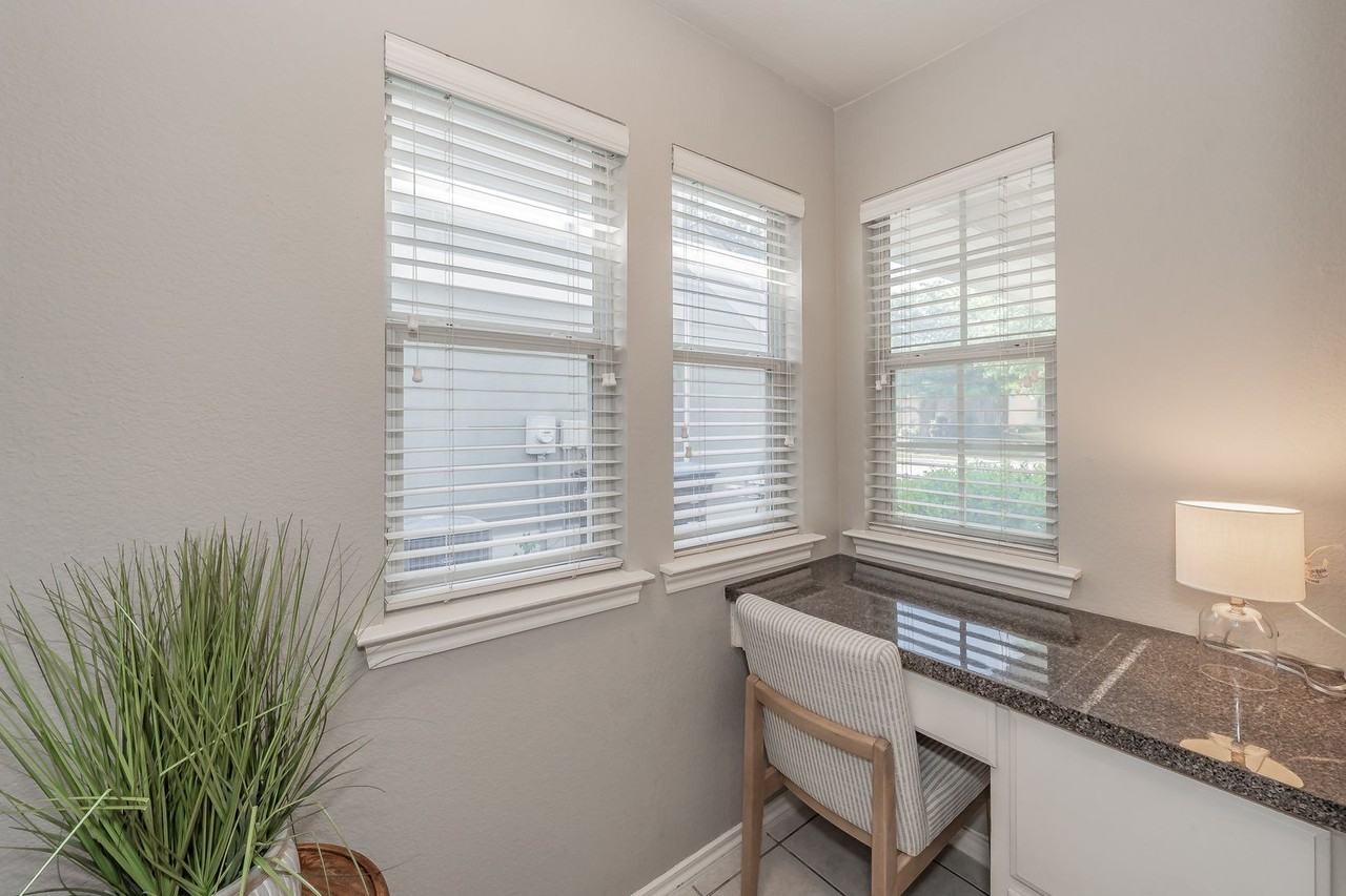 5112 Keating St - Photo 7 of 48