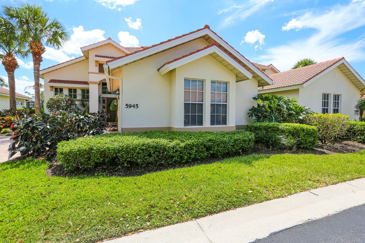 5945 Paradise Cir - Photo 4 of 50