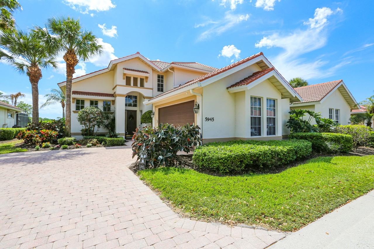 5945 Paradise Cir - Photo 5 of 50