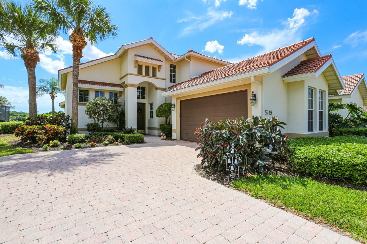 5945 Paradise Cir - Photo 7 of 50