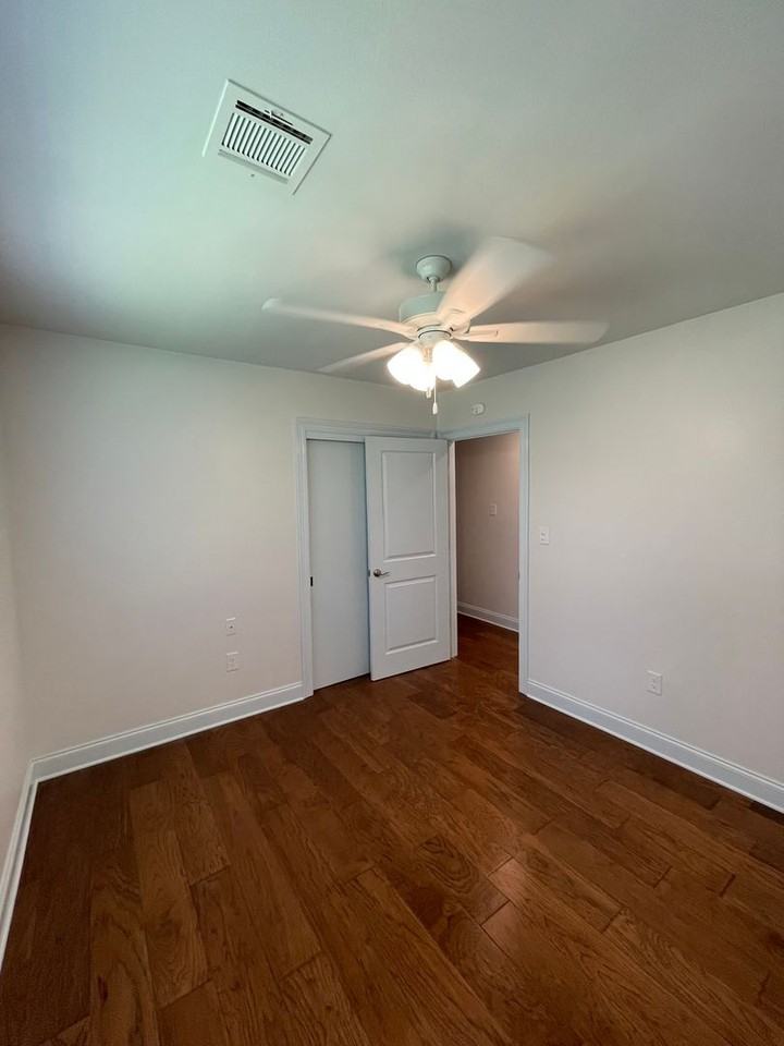 7 Holly Dr - Photo 5 of 11