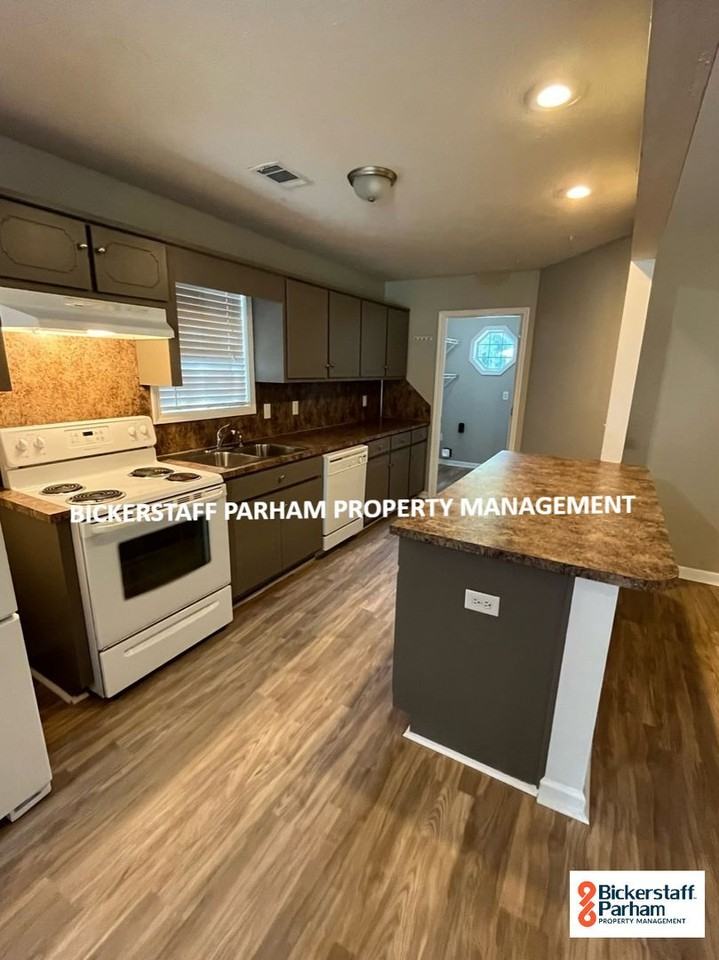 6841 Forrest Rd - Photo 3 of 30