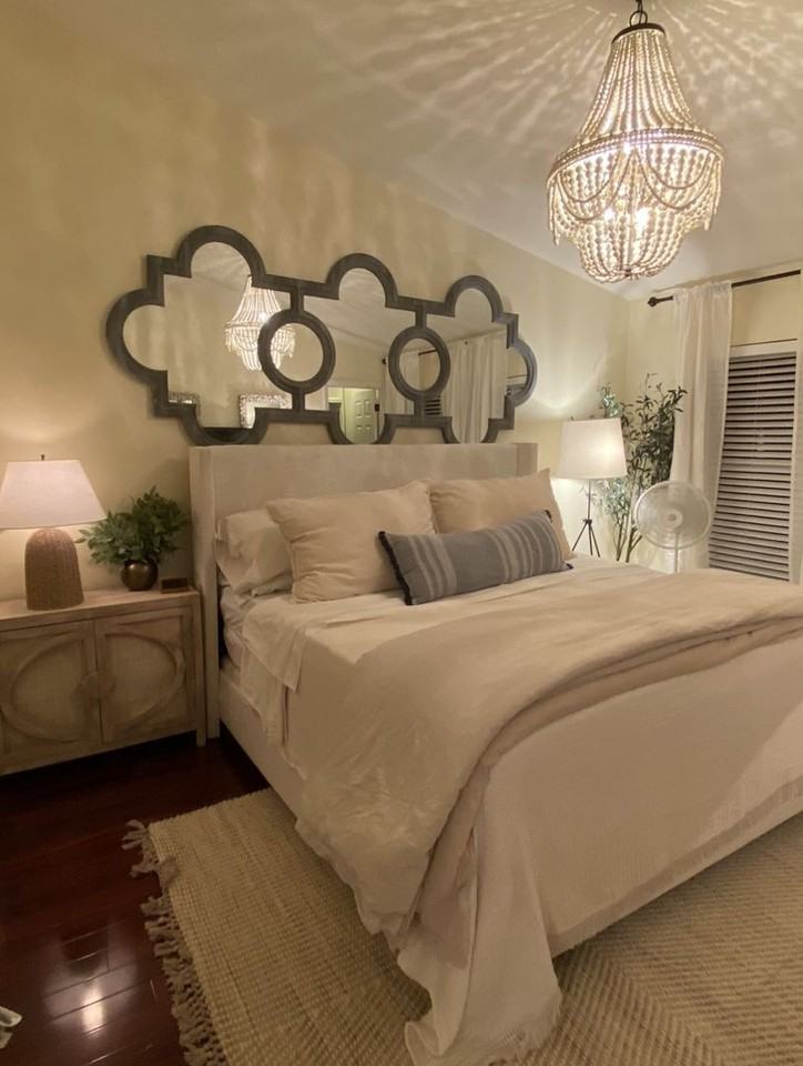 768 Hampton Cir - Photo 3 of 11