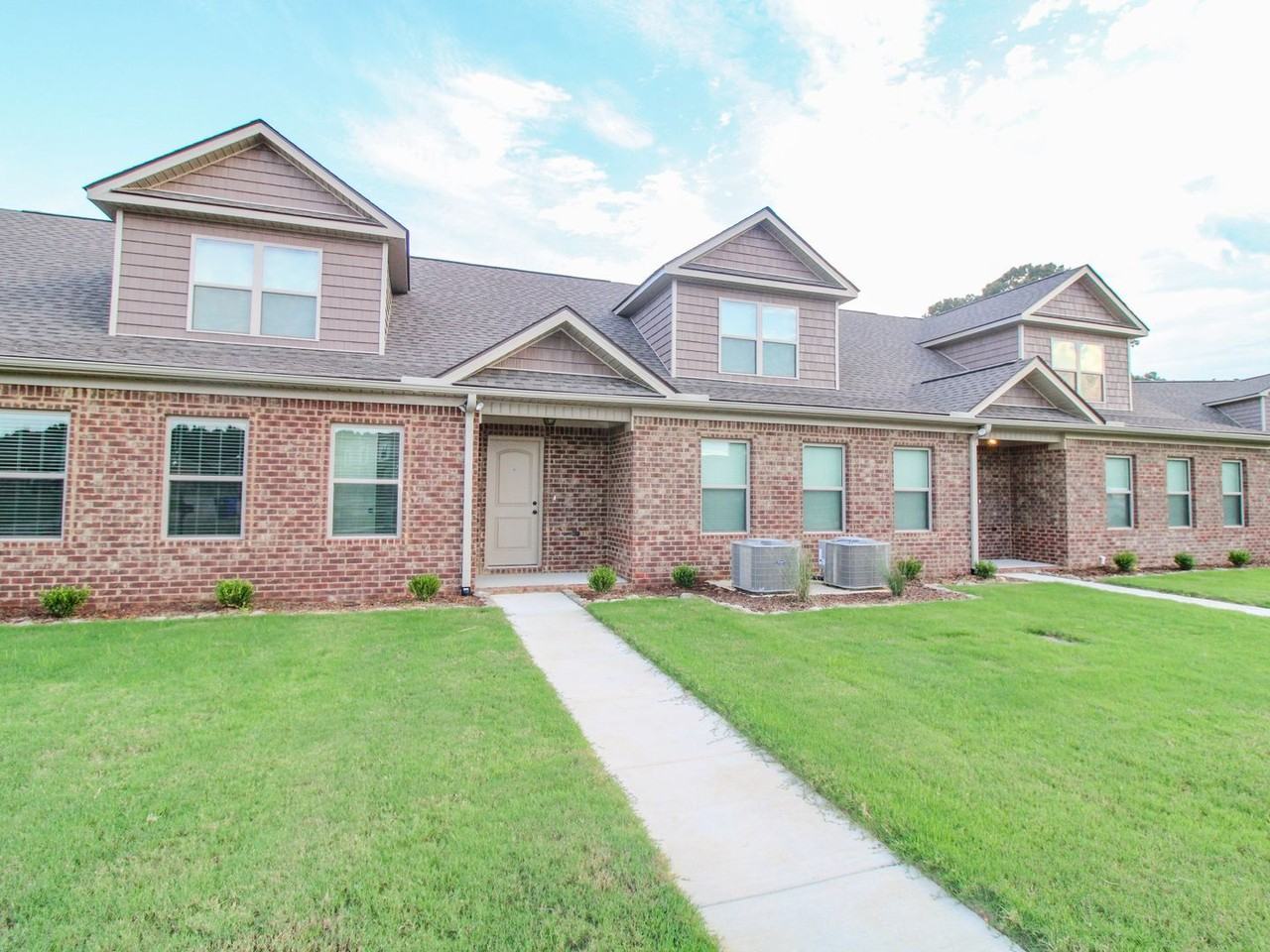 18303 Mae Cir - Photo 2 of 32