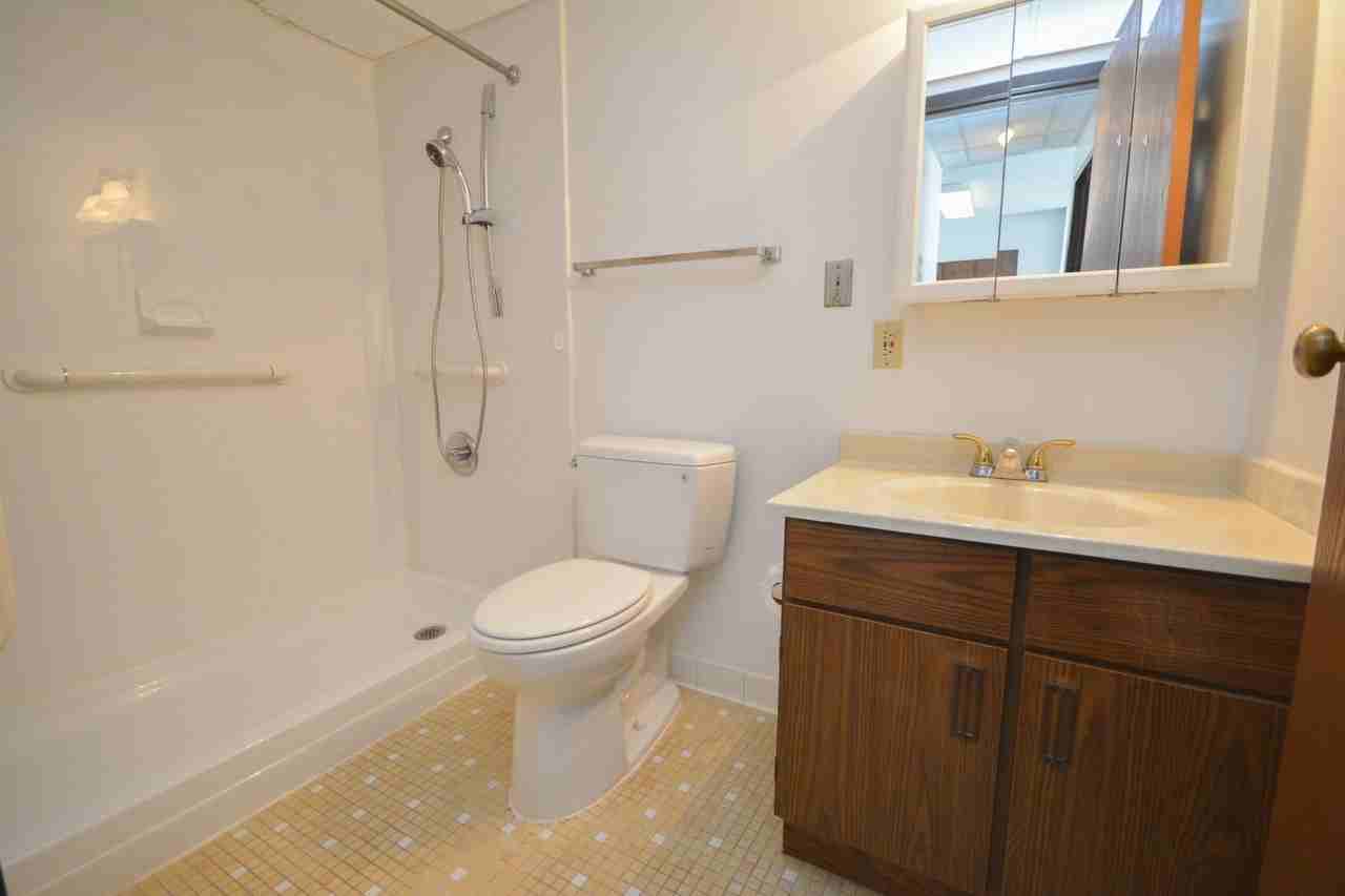 125 2nd Ave Ne - Photo 4 of 13