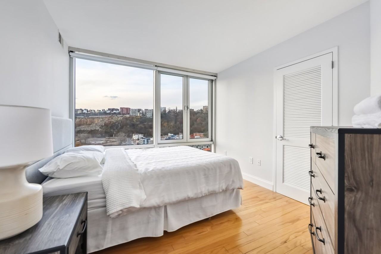 The Gateway Park Ave - Photo 4 of 50