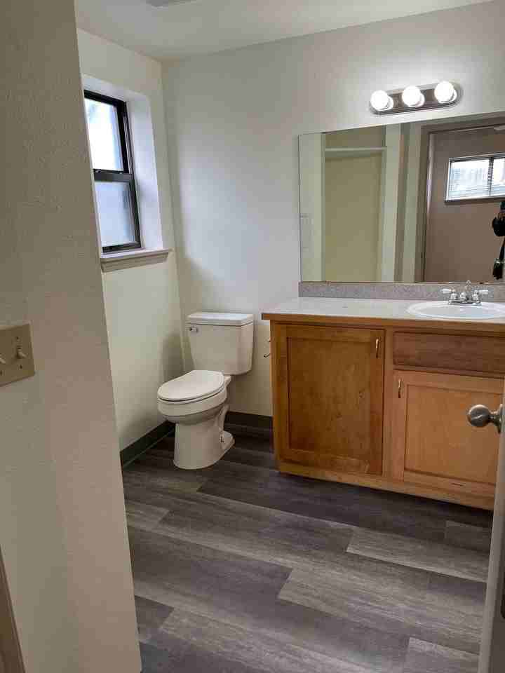 111 W Morgan St - Photo 3 of 5