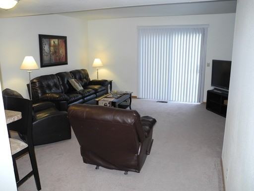 Meadow Ridge Town Homes - Photo 4 of 22