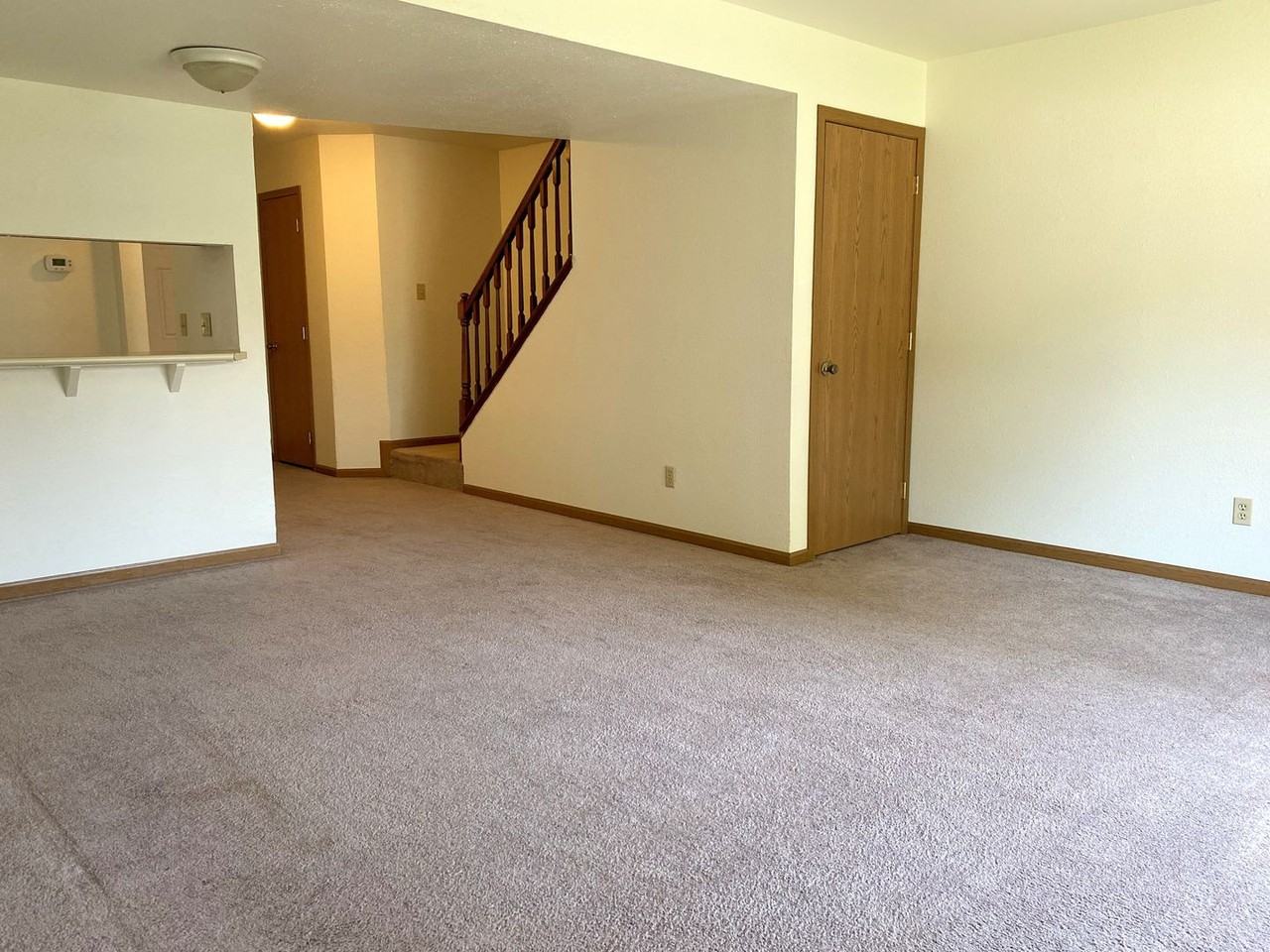 Meadow Ridge Town Homes - Photo 5 of 22