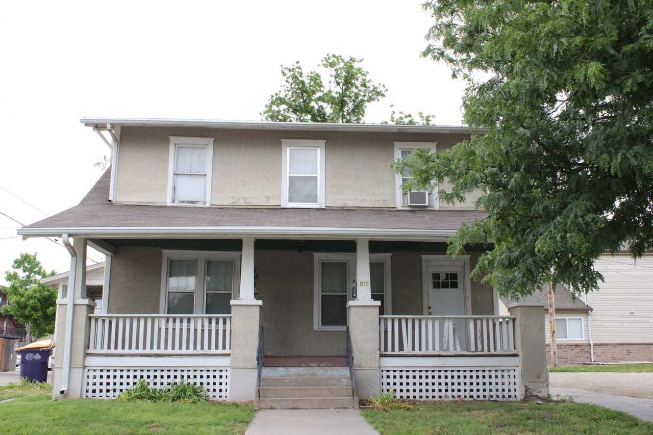 815 N 10th St #1 - Photo 3 of 15