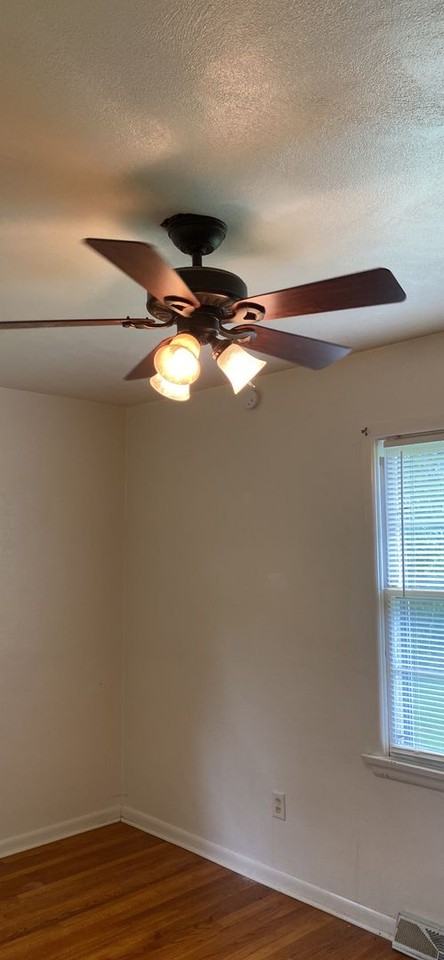 1814 E Southdowns Dr - Photo 2 of 11