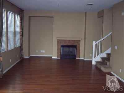 1310 Hacienda Dr - Photo 2 of 6