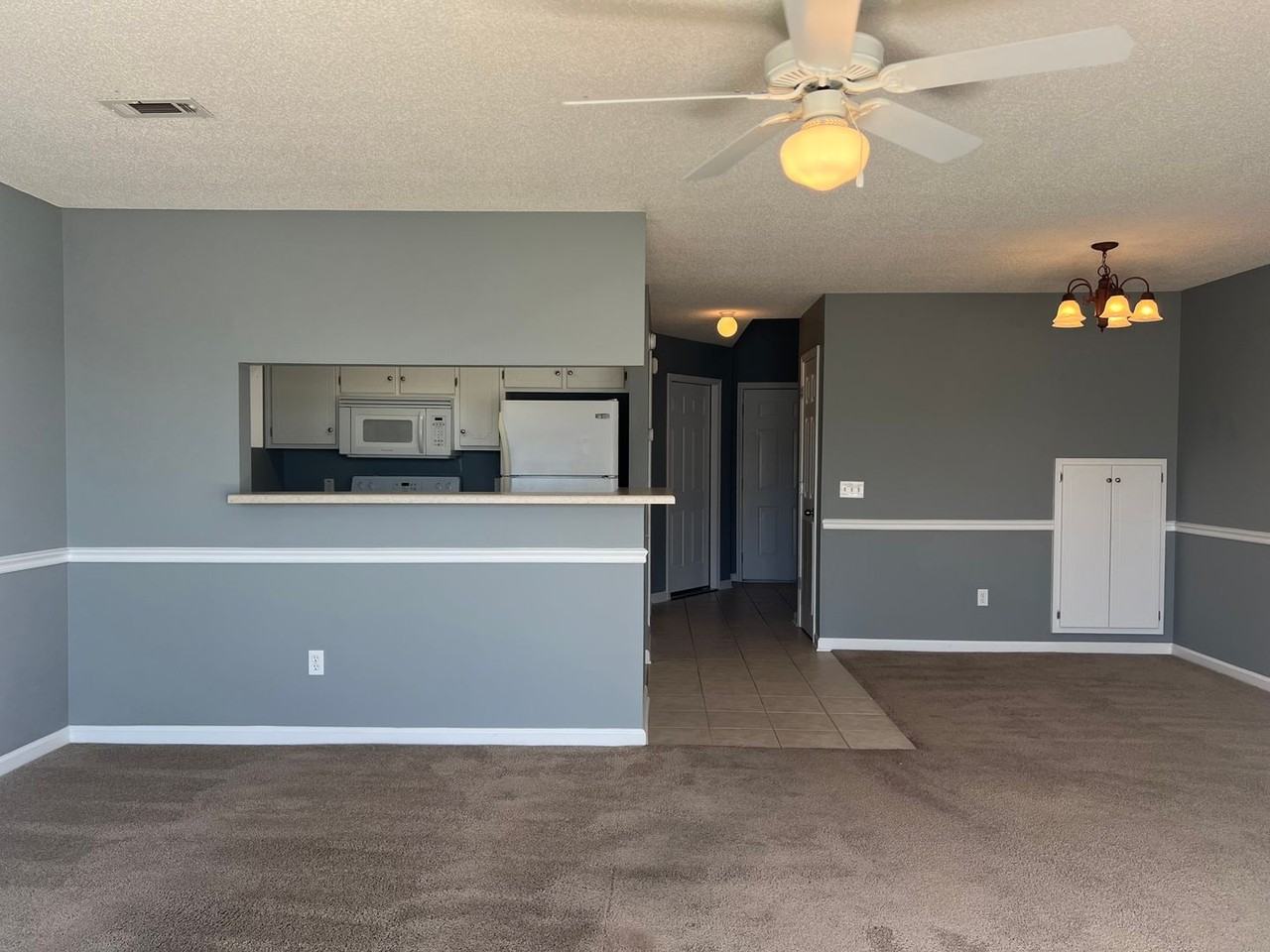 238 Wakefield Way - Photo 4 of 15