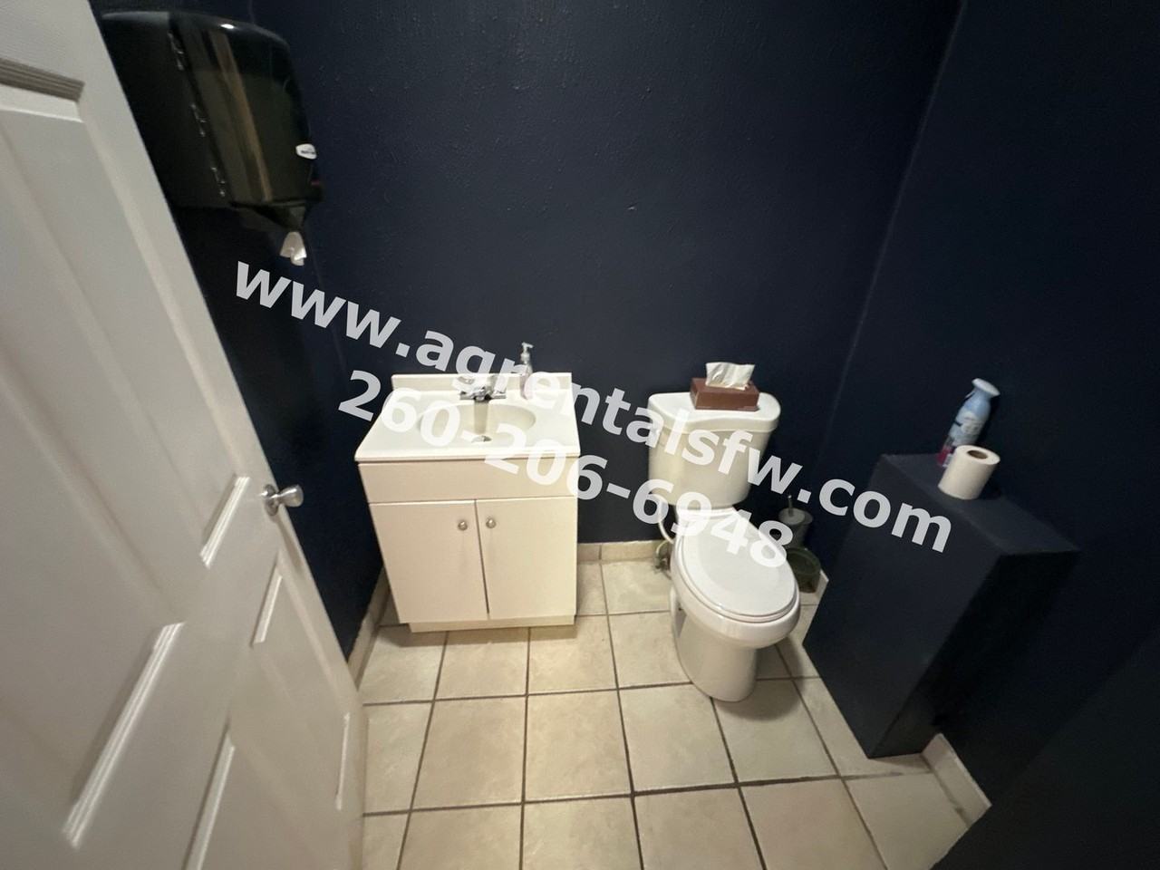 3414 Fairfield Avenue - Photo 4 of 11