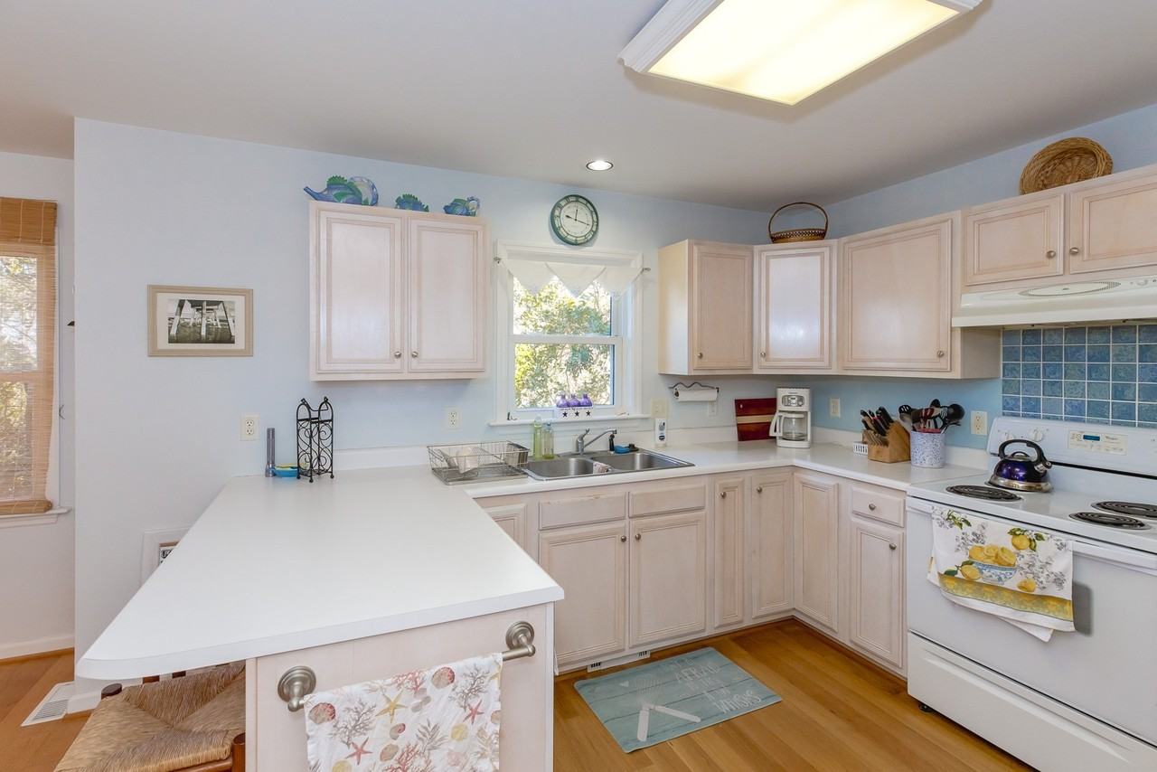 20 Kato's Kove @ 20 W. Ridge Dr - Photo 3 of 22