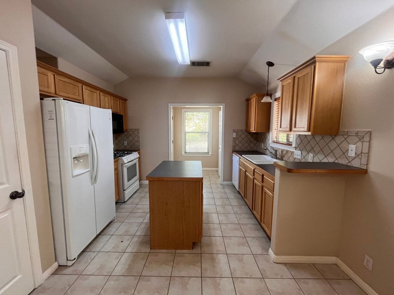 1506-A North St - Photo 4 of 31