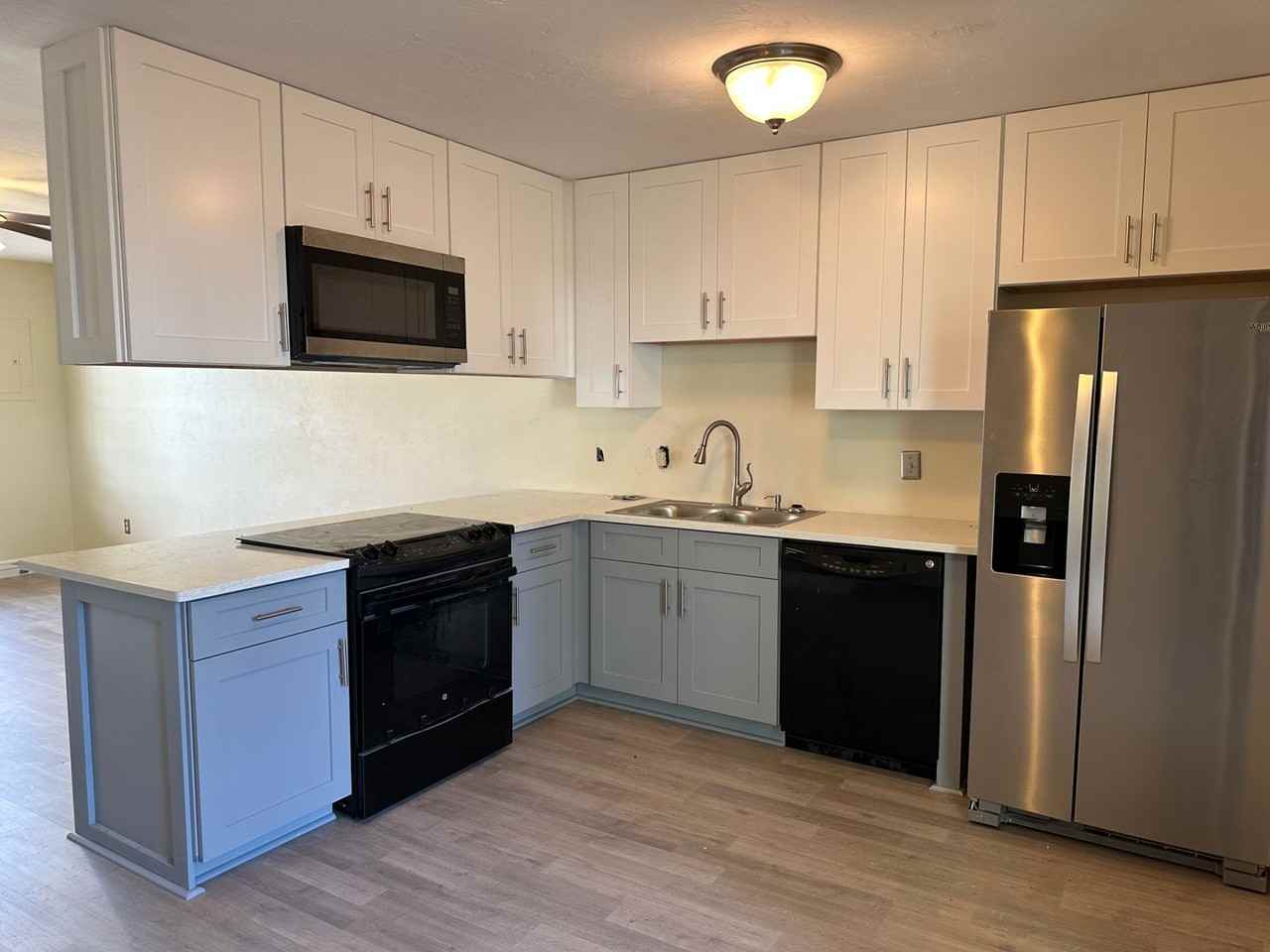 301 S Lipona Rd #24 - Photo 3 of 16