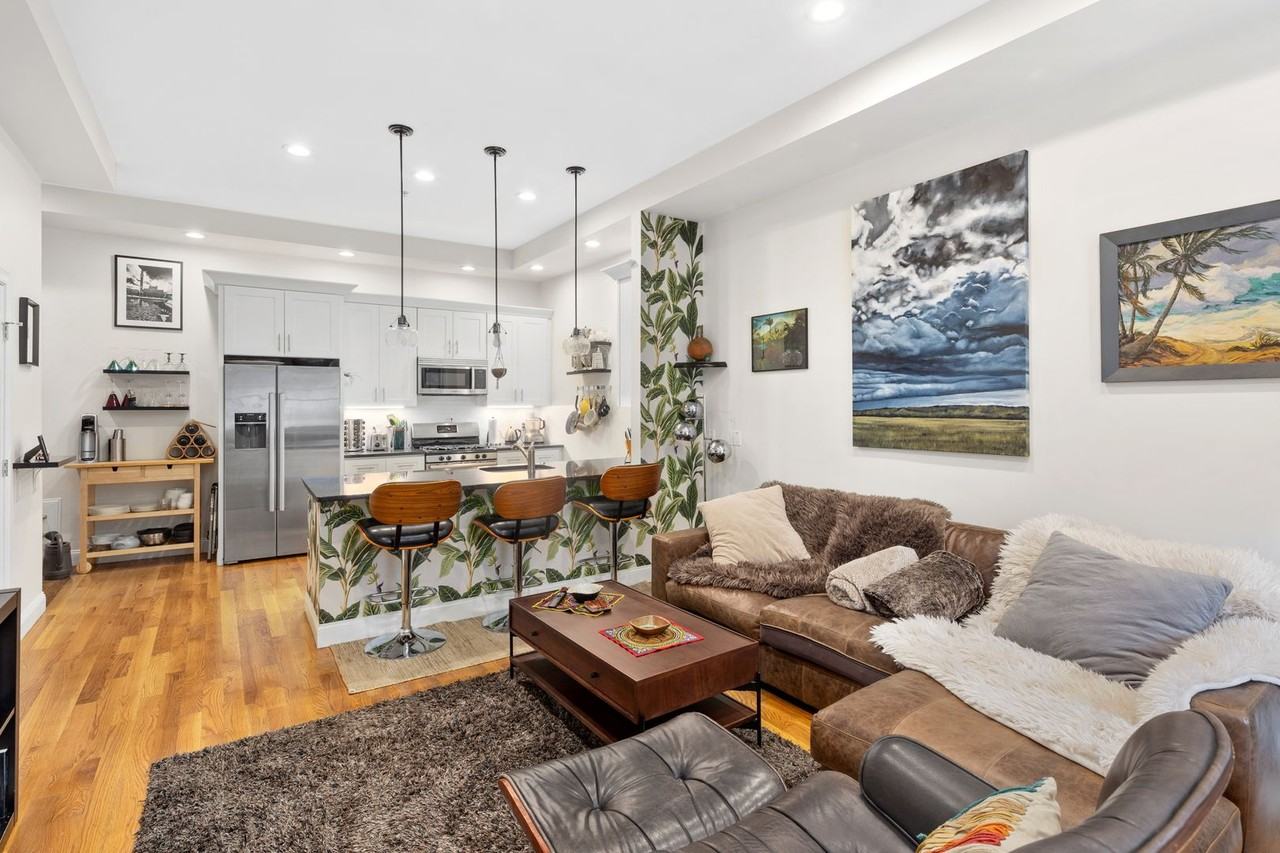 299 Sumner St #1 - Photo 5 of 25