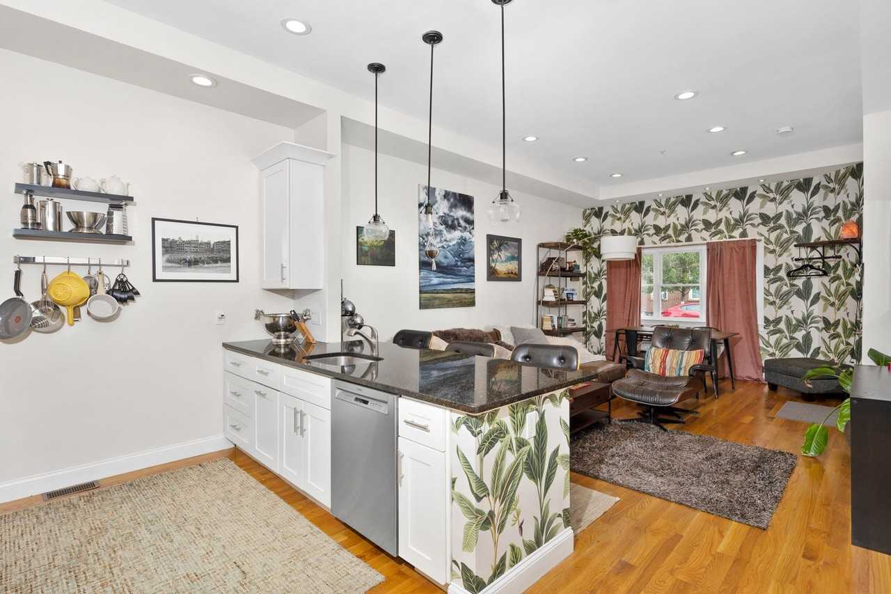 299 Sumner St #1 - Photo 6 of 25