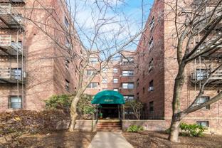 2339 Hudson Ter - Photo 1 of 1