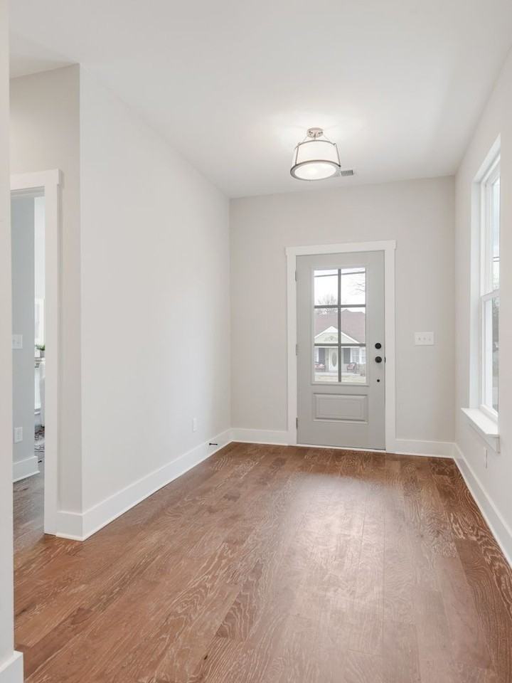 616 Croley Dr - Photo 2 of 48