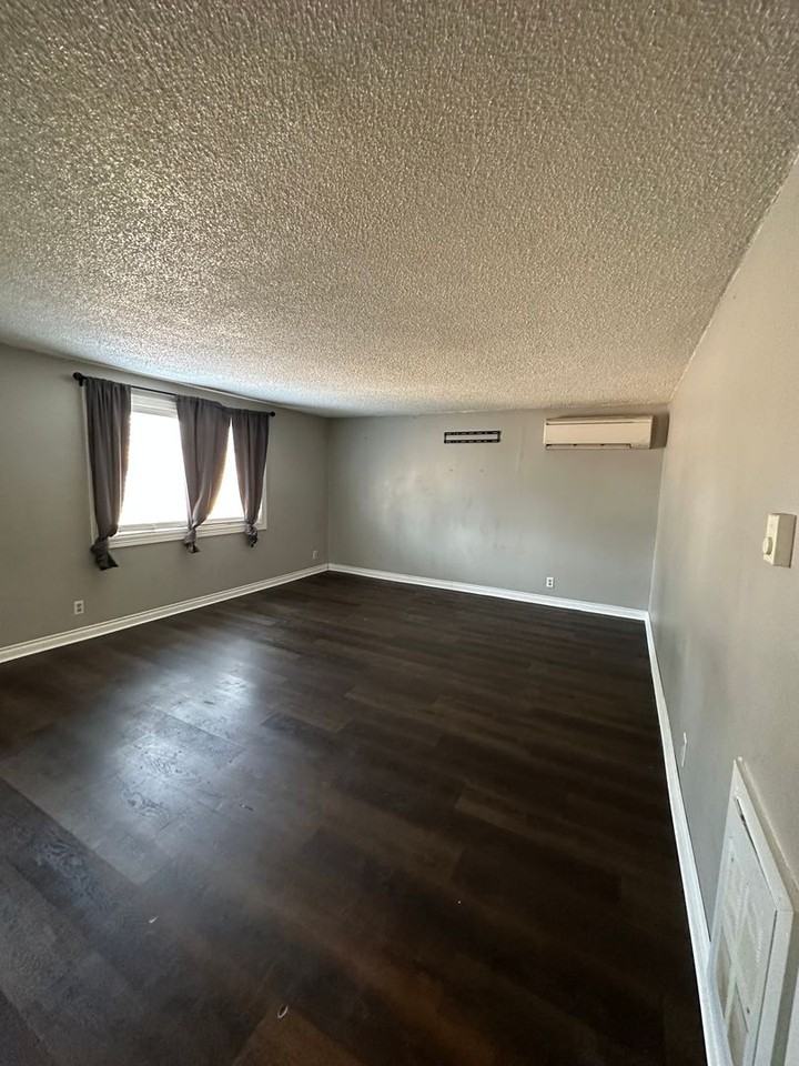 161 Suksdorf Street - Photo 2 of 11