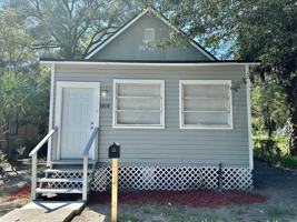 featured image of 1010 E 13th St