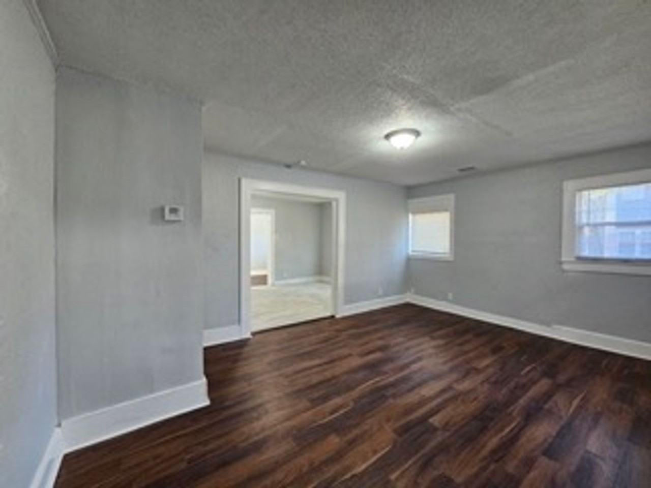 1010 E 13th St - Photo 7 of 24