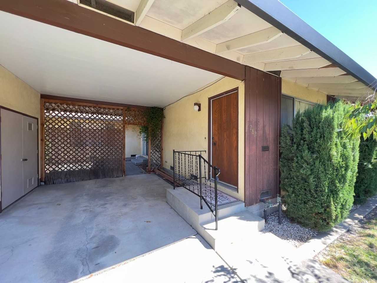 282 Collier Blvd - Photo 2 of 17