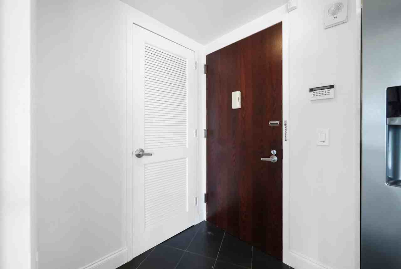 1700 Park Ave - Photo 2 of 24