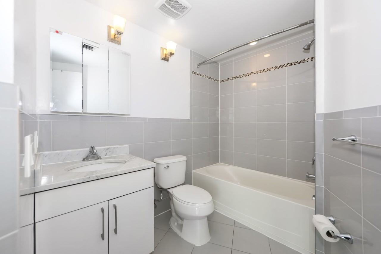 1700 Park Ave - Photo 4 of 24