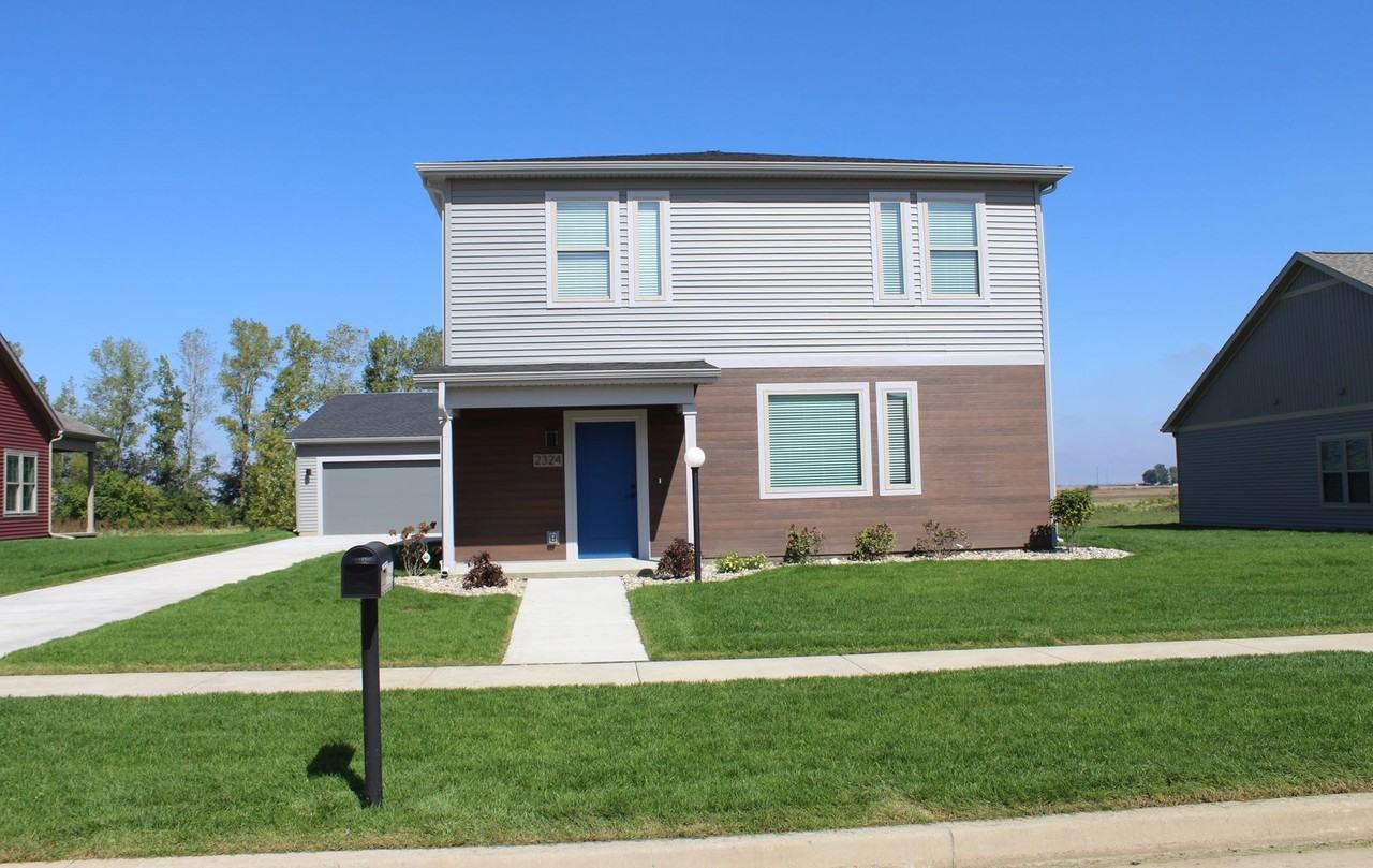 2324 Lovie Ln - Photo 5 of 50