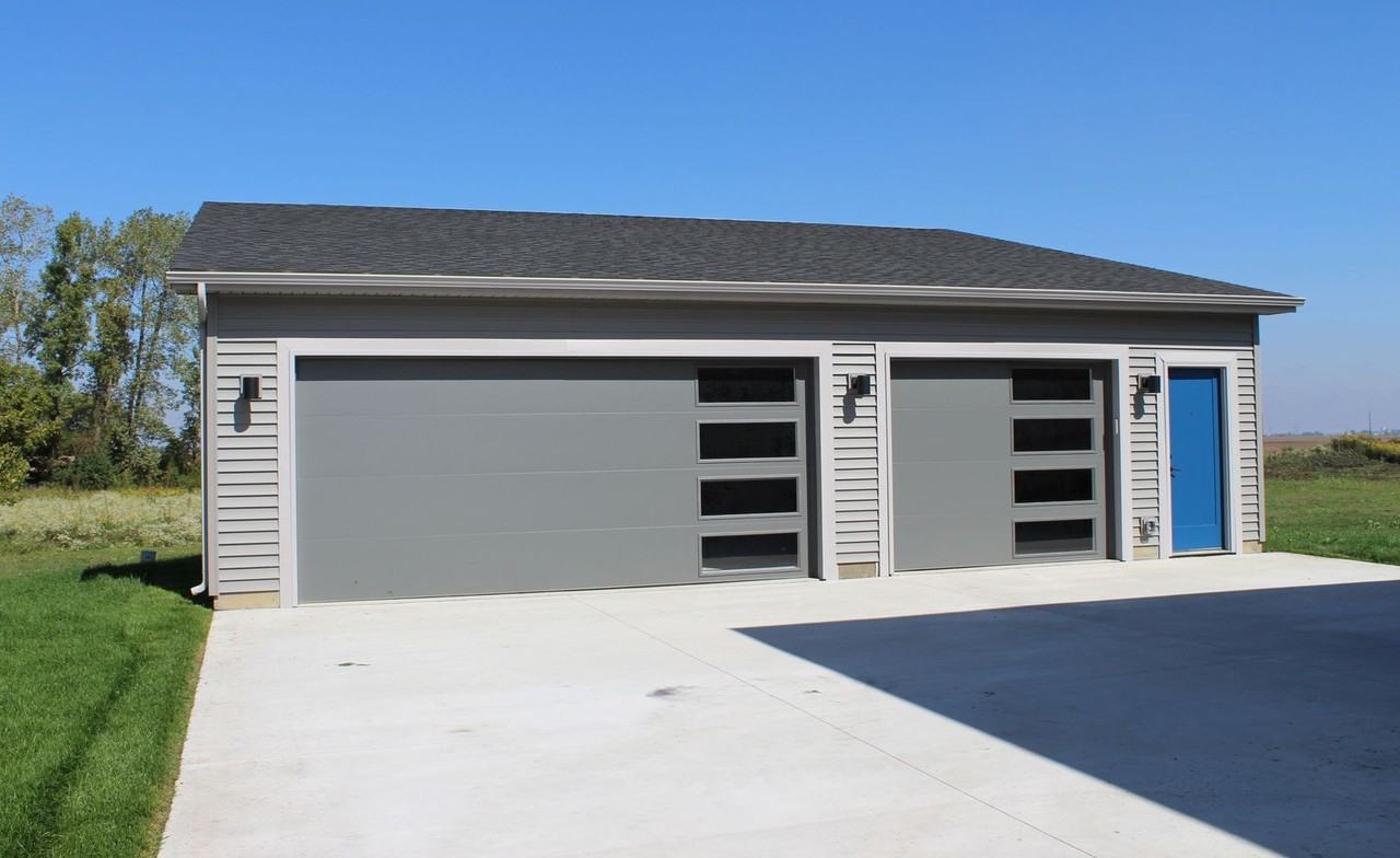 2324 Lovie Ln - Photo 6 of 50