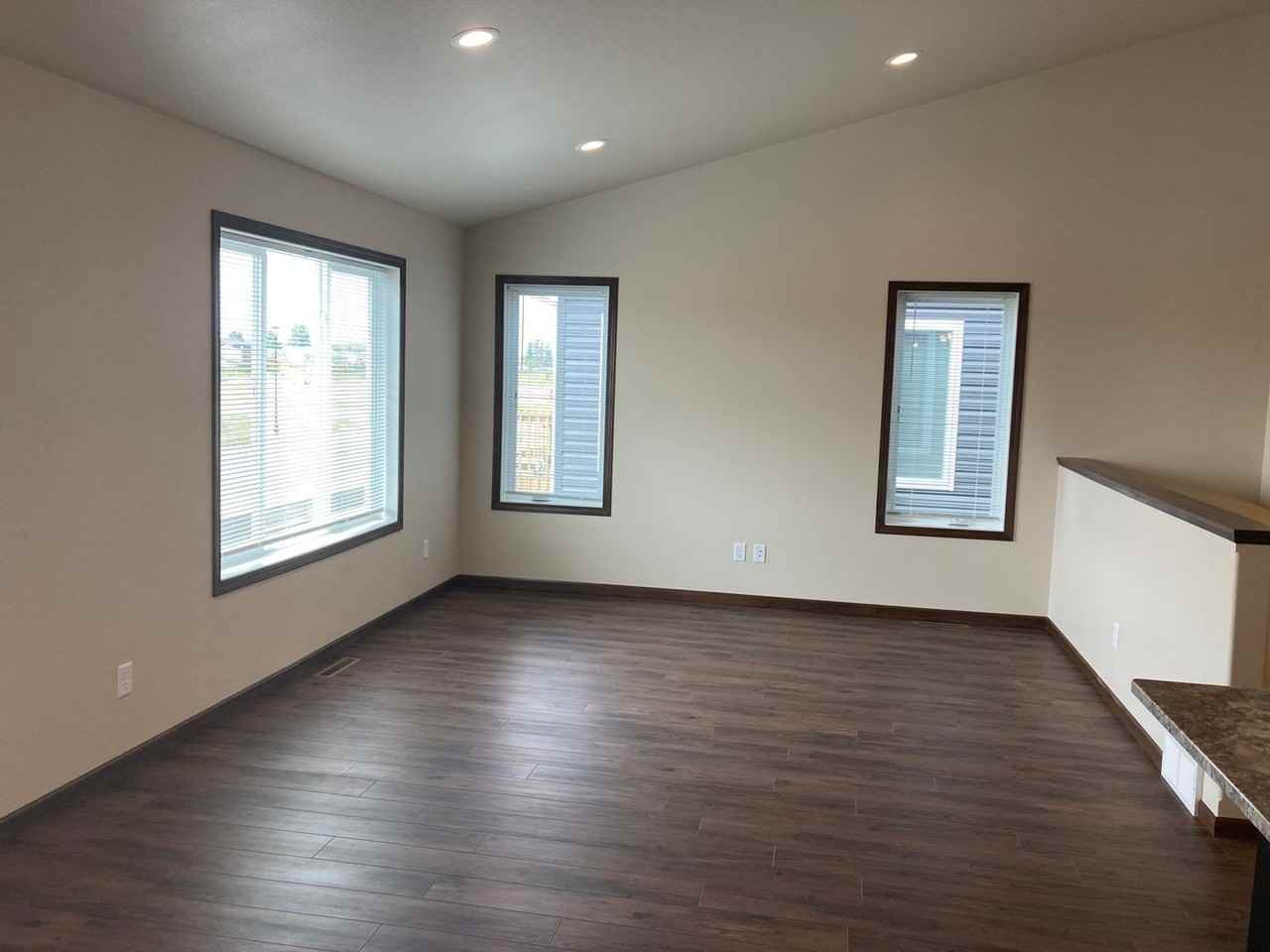 6412 21st St S - Photo 3 of 12