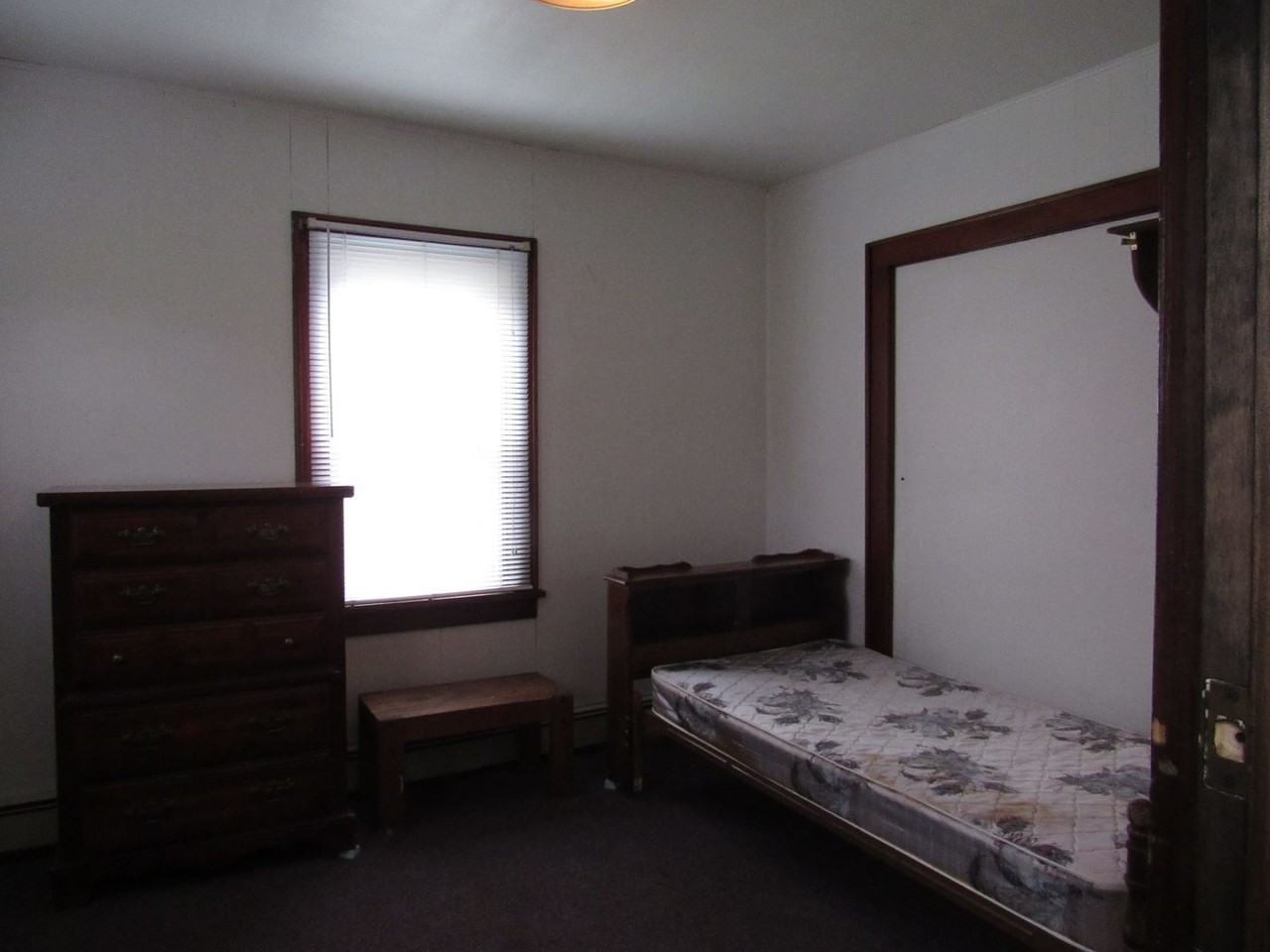 820 Grant St - Photo 4 of 14