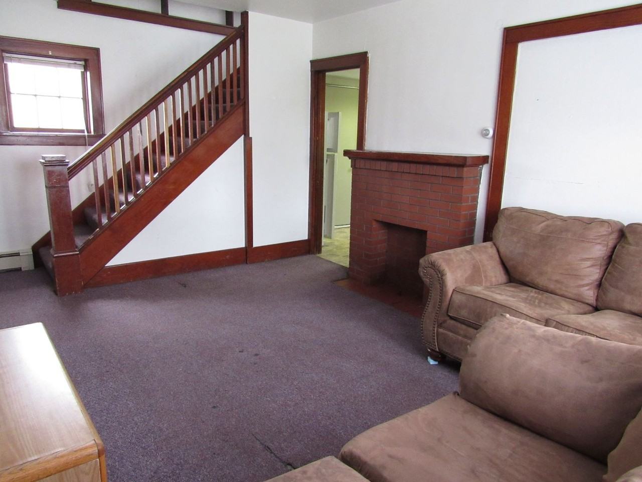 820 Grant St - Photo 7 of 14