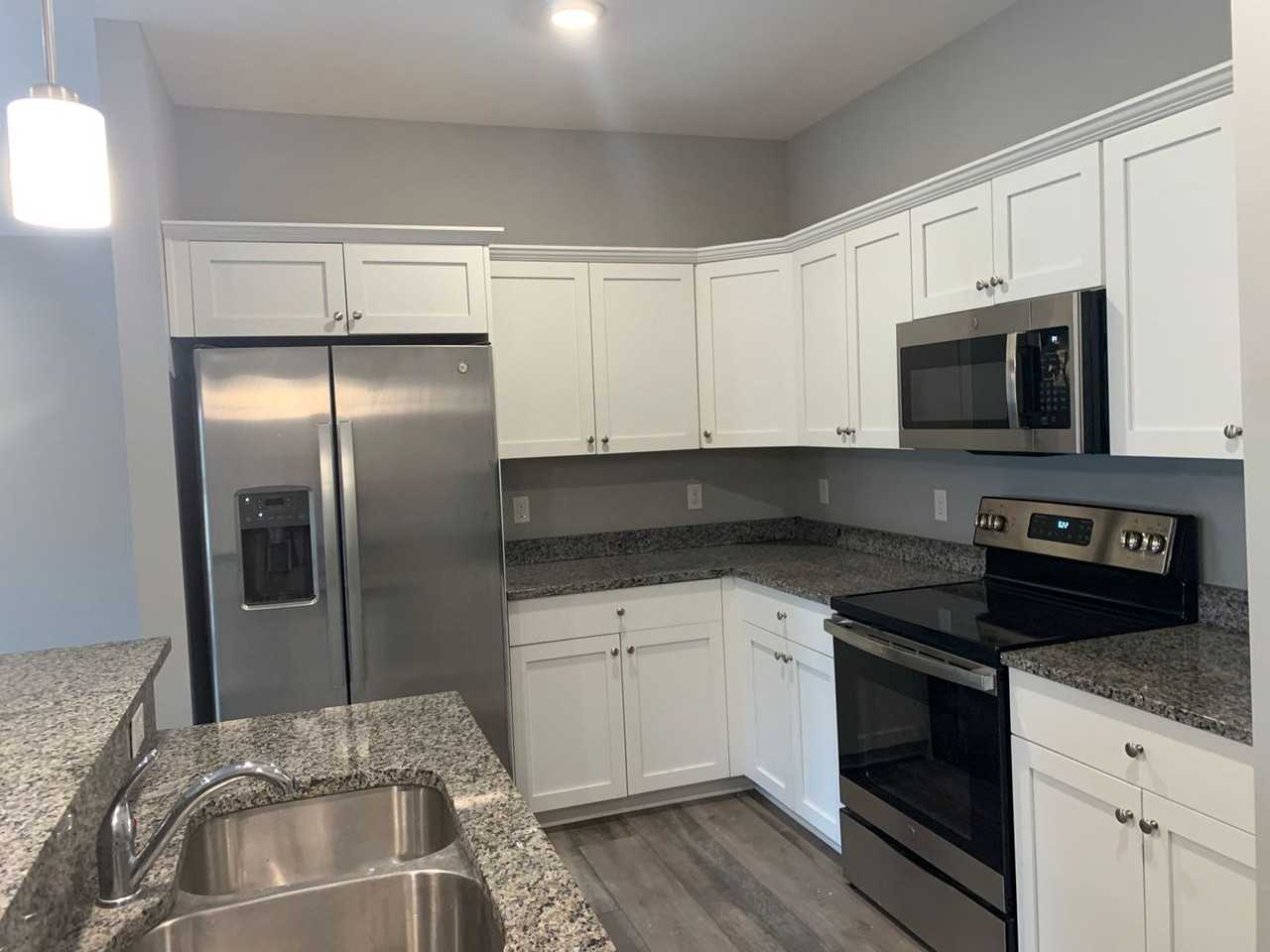 Shelby Pointe Village - Photo 2 of 50