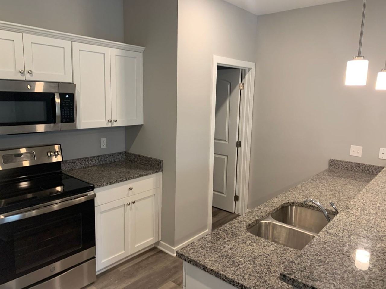 Shelby Pointe Village - Photo 3 of 50