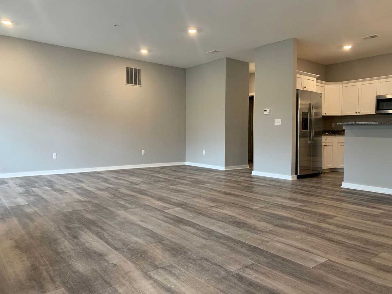 Shelby Pointe Village - Photo 6 of 50