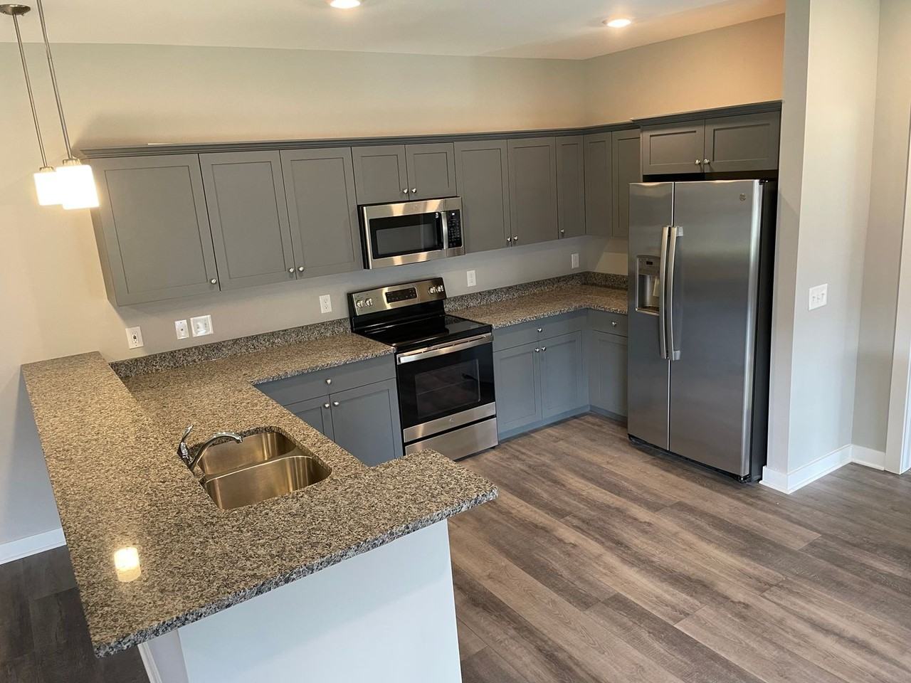 Shelby Pointe Village - Photo 3 of 50