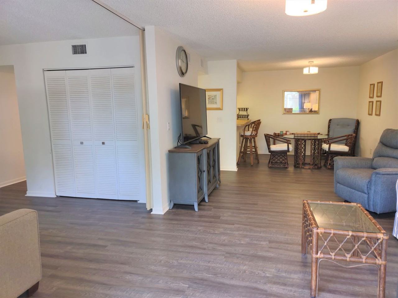 650 Bird Bay Dr E #105 - Photo 7 of 44