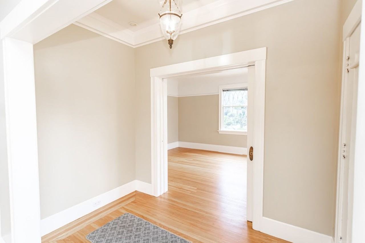 603 E 15th St - Photo 3 of 20