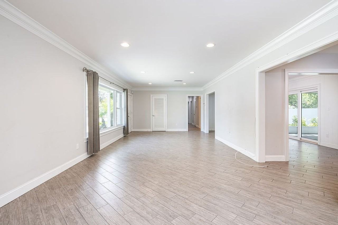 4200 W Beachway Dr - Photo 5 of 28