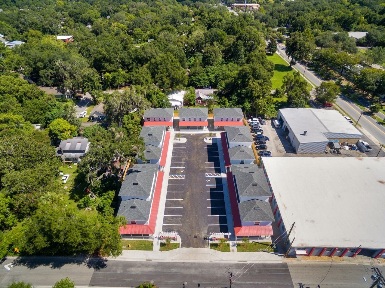 622 Nw 3rd Ave - Photo 6 of 44
