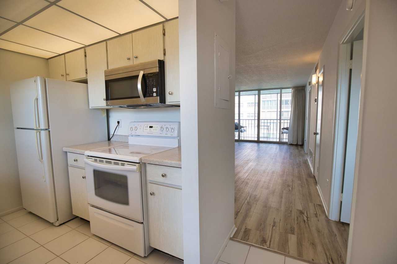 232 Saint Augustine Ave #502 - Photo 5 of 28