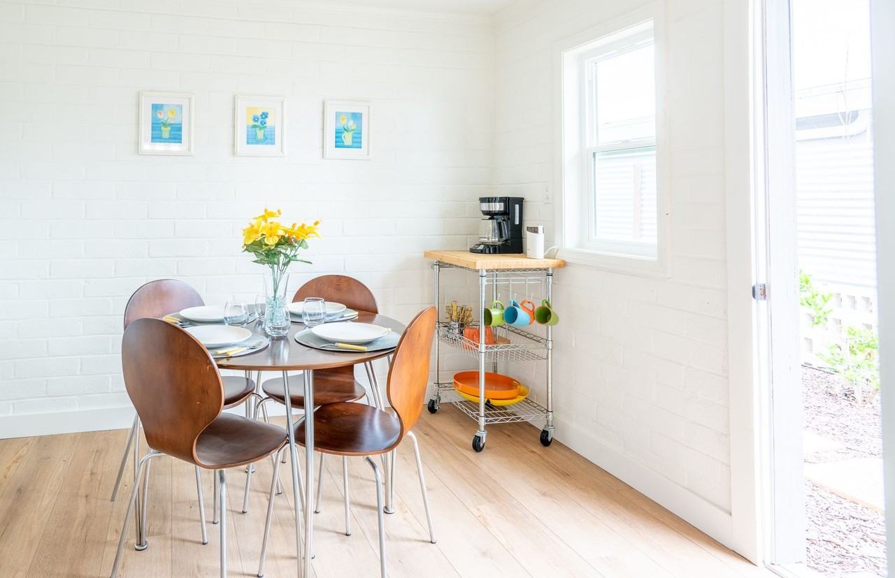 1236 Summit Ave - Photo 4 of 26