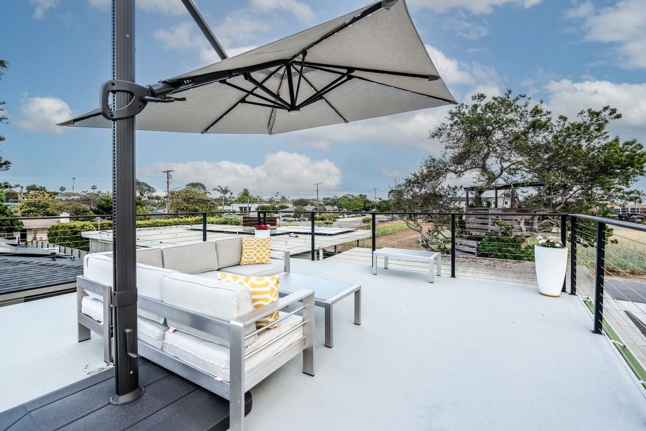 1236 Summit Ave - Photo 7 of 26