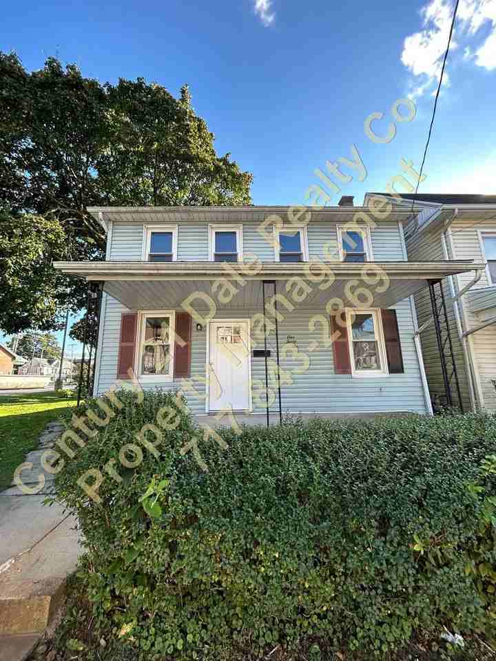 136 E Main St - Photo 2 of 26