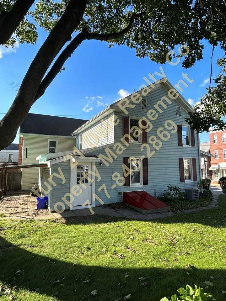 136 E Main St - Photo 3 of 26